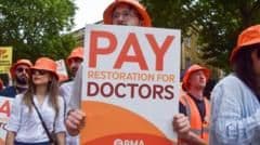 Starmer Issues 48-Hour Ultimatum to BMA: Cancel Easter Strike or Lose 1,000 Training Posts