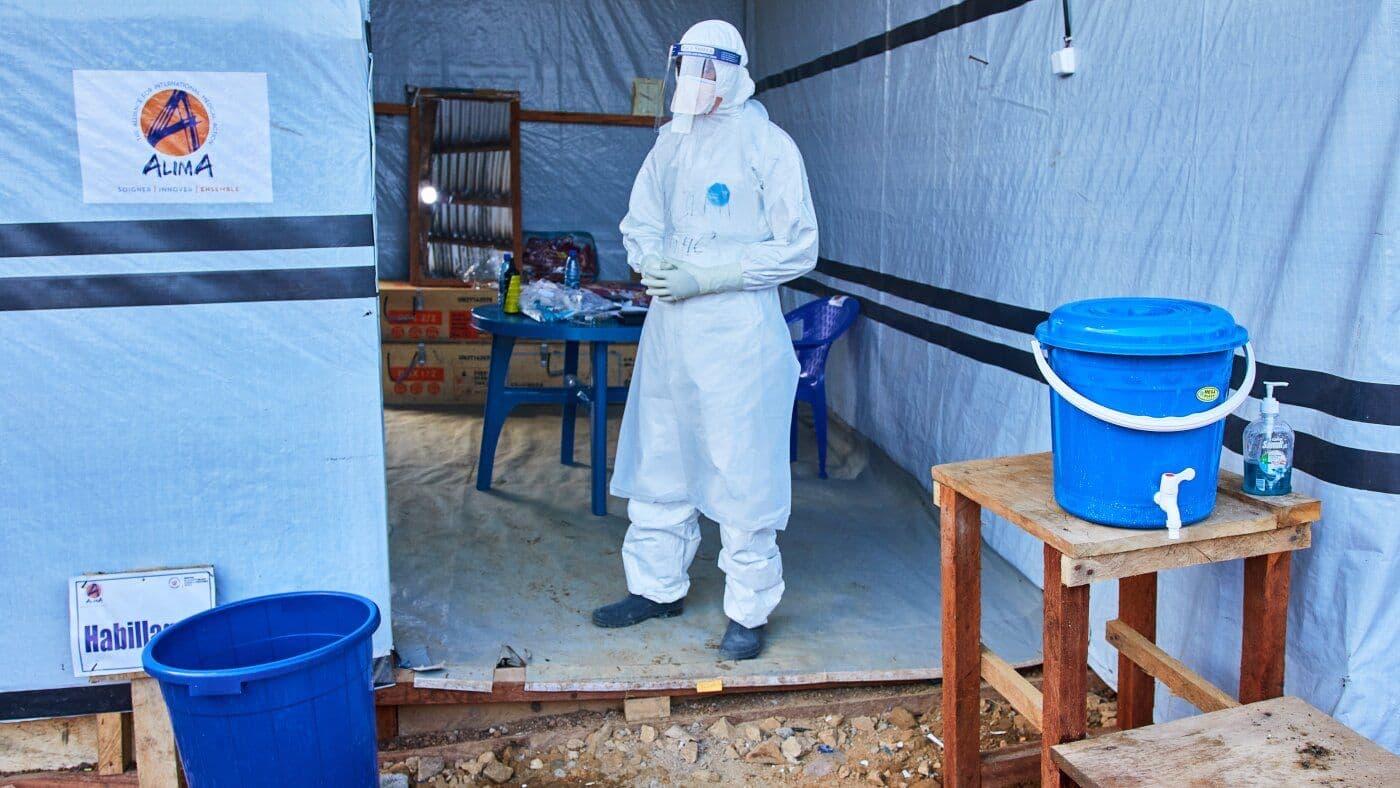 Ebola Outbreak in Eastern Congo Spirals Out of Control as Death Toll Surpasses 700