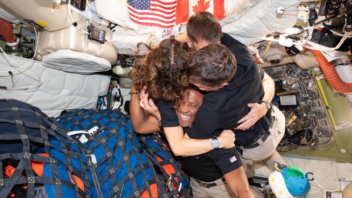 Artemis II Crew Splashes Down Safely After Historic Journey Around the Moon