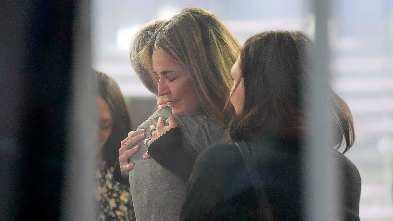Savannah Guthrie Makes Emotional Studio Visit Amid Search for Missing Mother Nancy