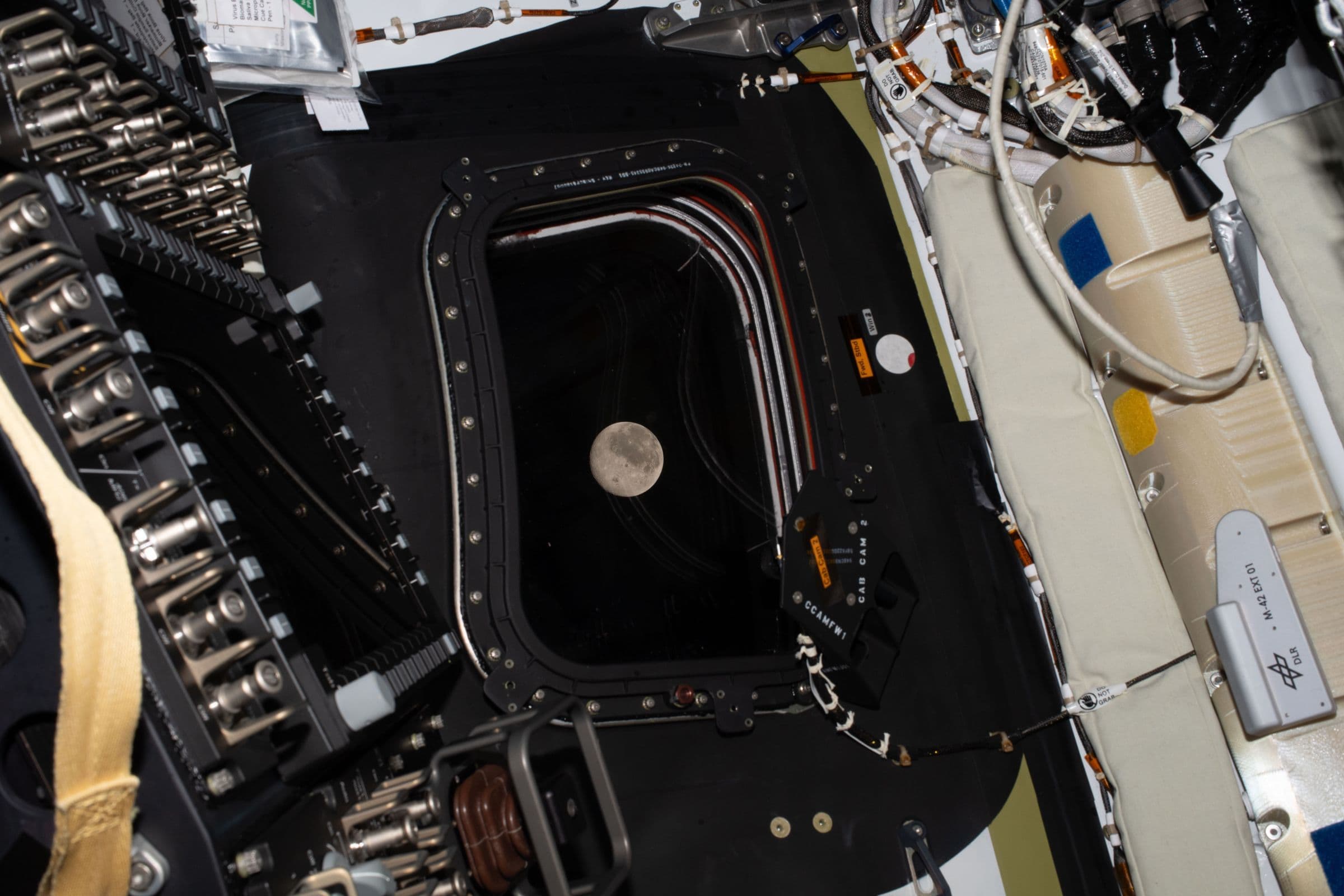 Artemis II Astronauts Safely Return to Earth After Historic Flight Around the Moon