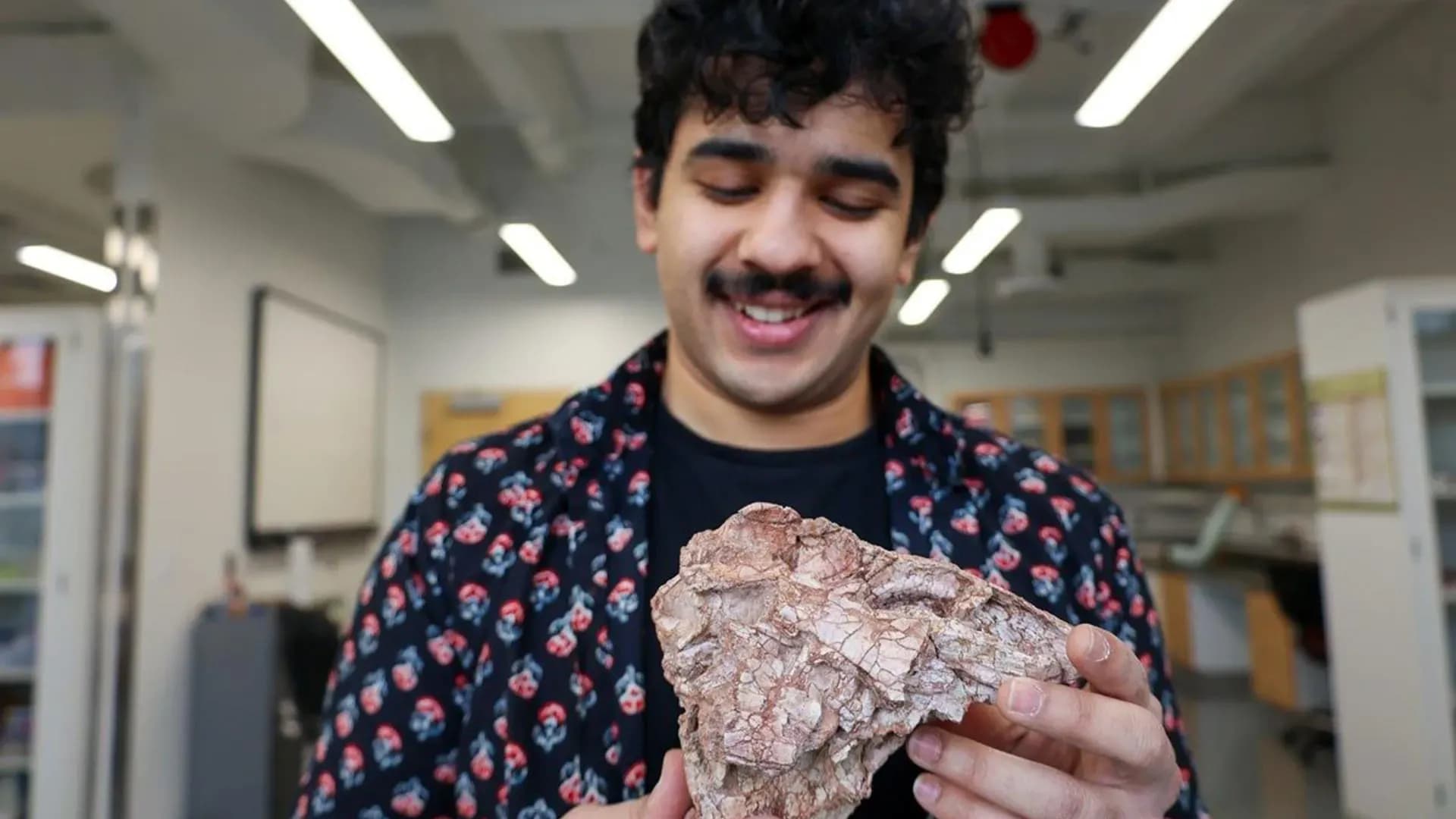 The Forgotten Skull That Revealed a Dinosaur That Should Not Have Existed