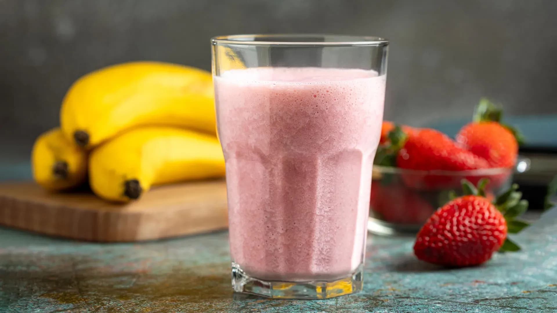 Why Adding Bananas to Your Berry Smoothie Could Be Sabotaging Your Health Goals