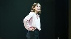 Rosamund Pike Confronts Phone-Addicted Theatergoer After West End Performance