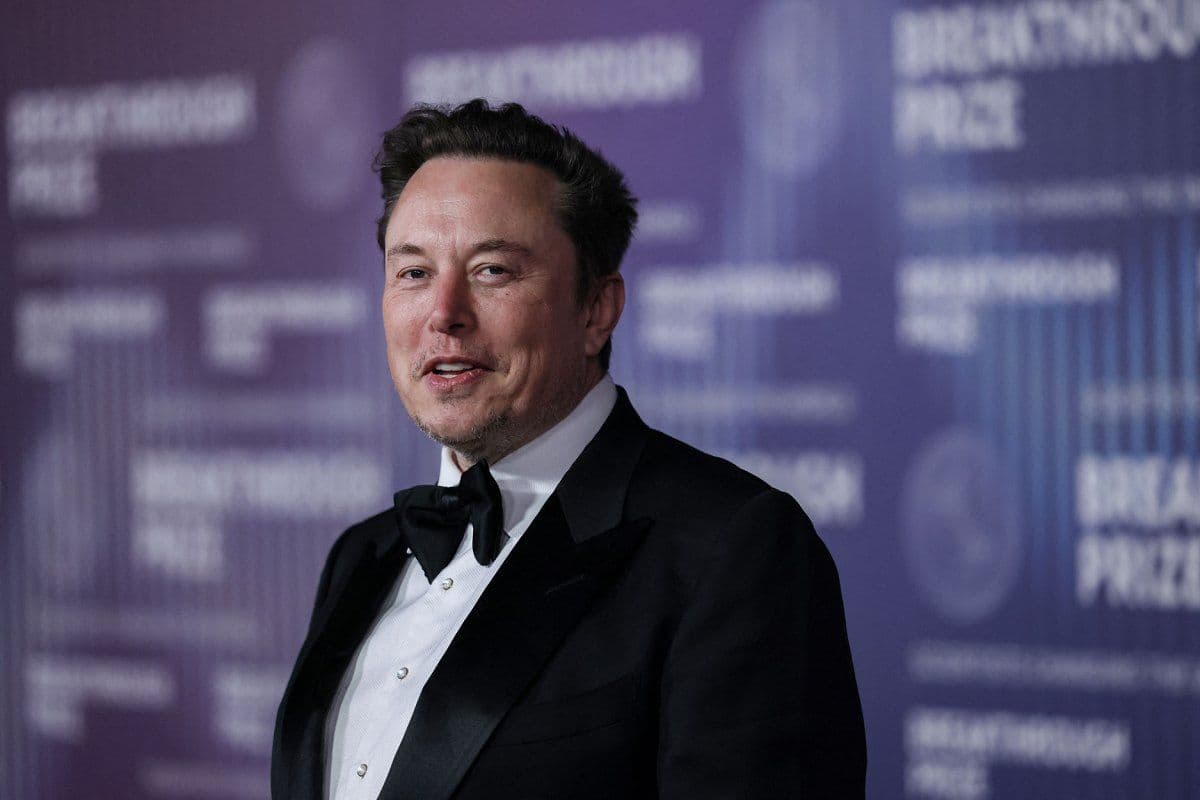 Elon Musk Crosses the Trillion-Dollar Threshold Following SpaceX's Landmark Stock Market Debut