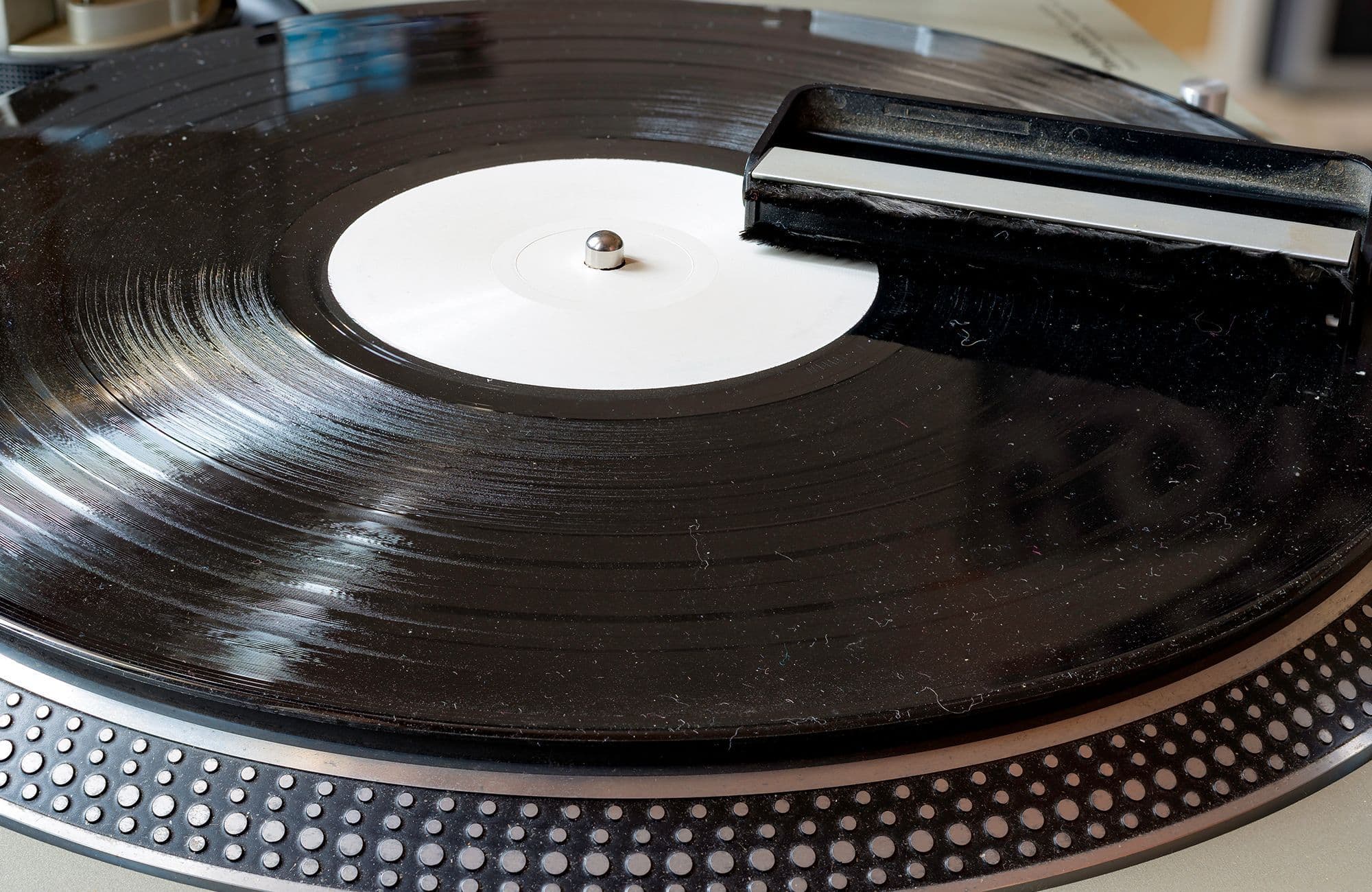 The Complete Guide to Cleaning Vinyl Records in 2026: Vacuum, Ultrasonic, and Beyond