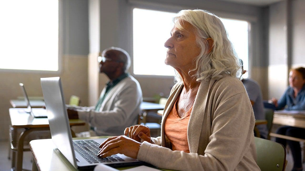 How Scammers Target Widows and Divorced Women for Retirement Fraud