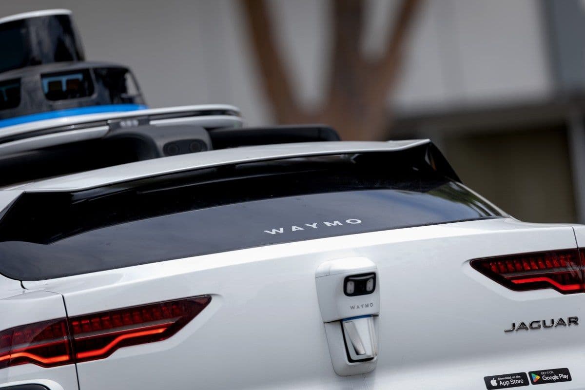 Robotaxis, SpaceX IPO, and the Real State of Autonomous Vehicles in 2025